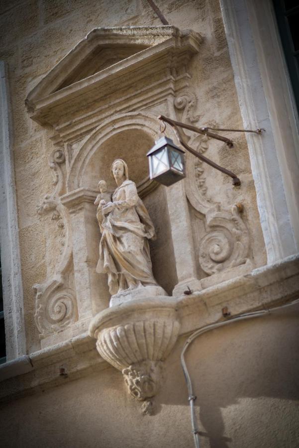La Banasterie Panzió Avignon Kültér fotó